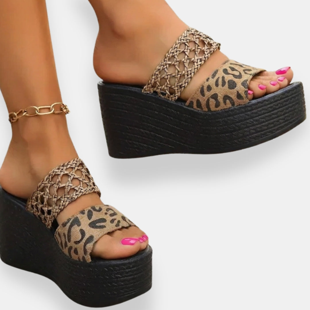 Aubréane | Σανδάλια με Πλεξούδες
