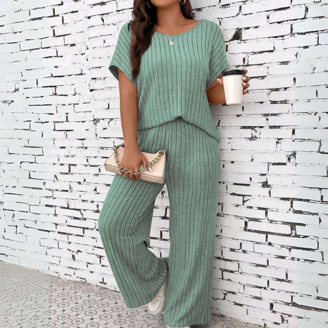 WAUNA™ - Casual Plus Size Short Sleeve Top and Trousers Set