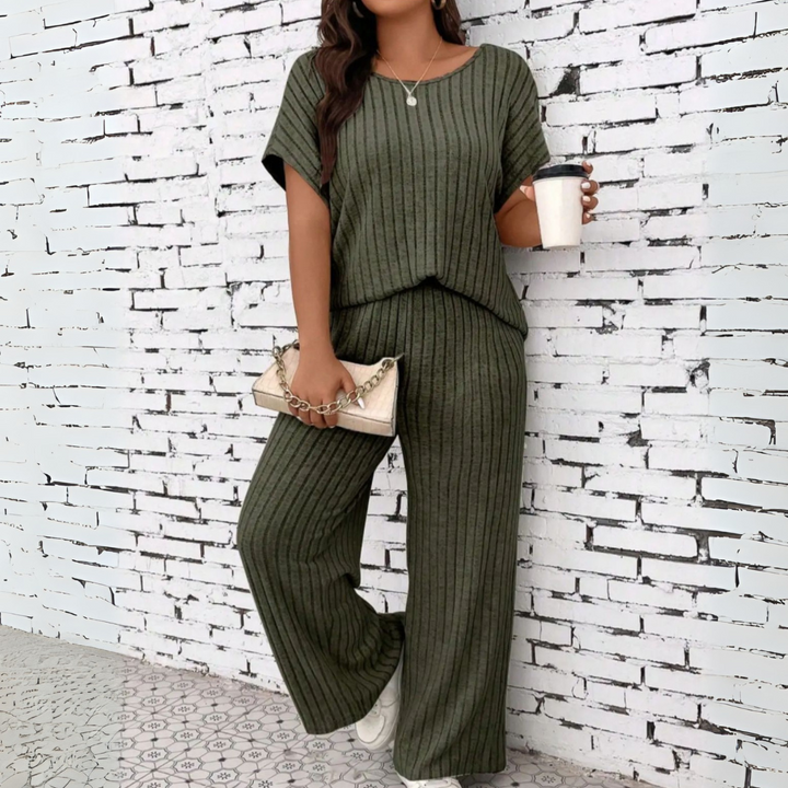WAUNA™ - Casual Plus Size Short Sleeve Top and Trousers Set