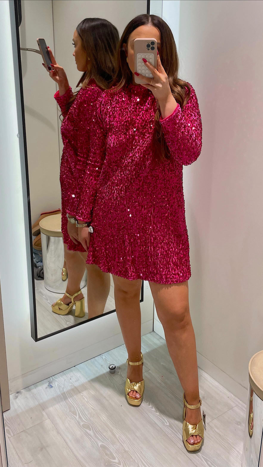 BONNIE™ - Elegant Sequin Dress with Fitted Round Neck & Long Sleeves