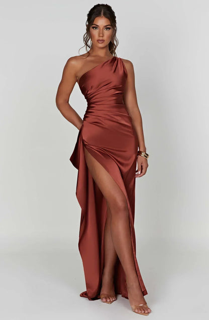Seraphina Grace | Luxury Satin Evening Dress with Slit – Timeless Elegance
