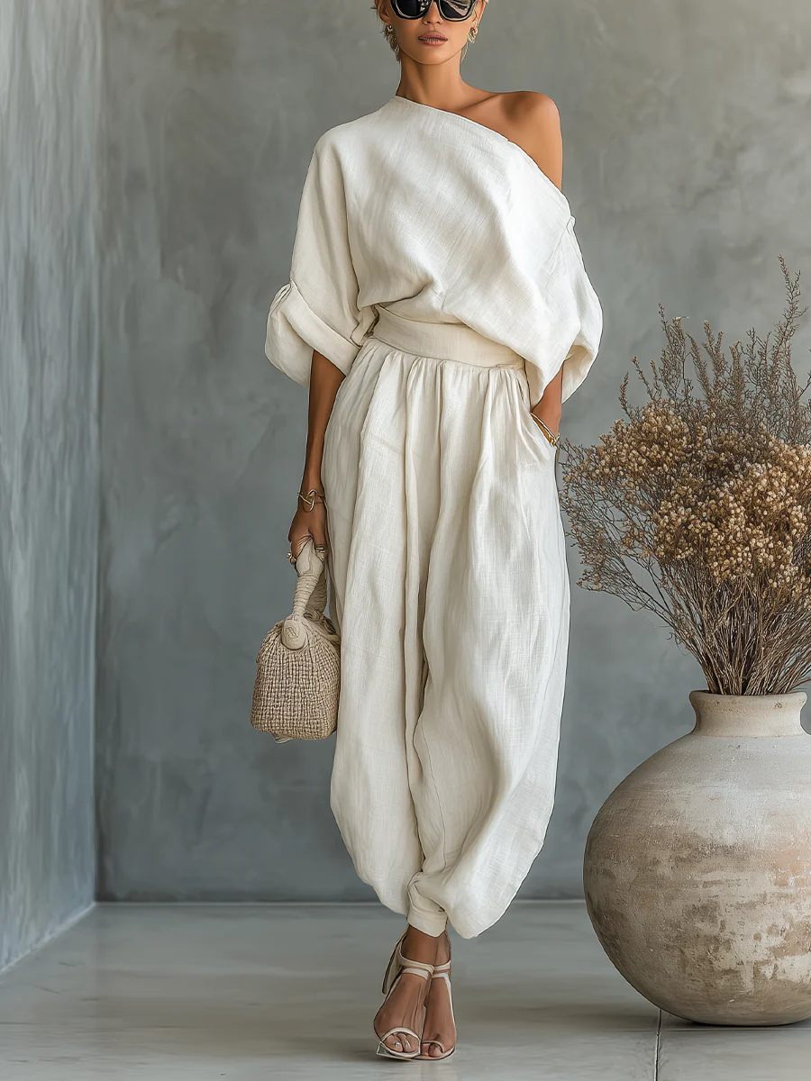 Ariadne™ | Refined elegance with a modern one-shoulder design